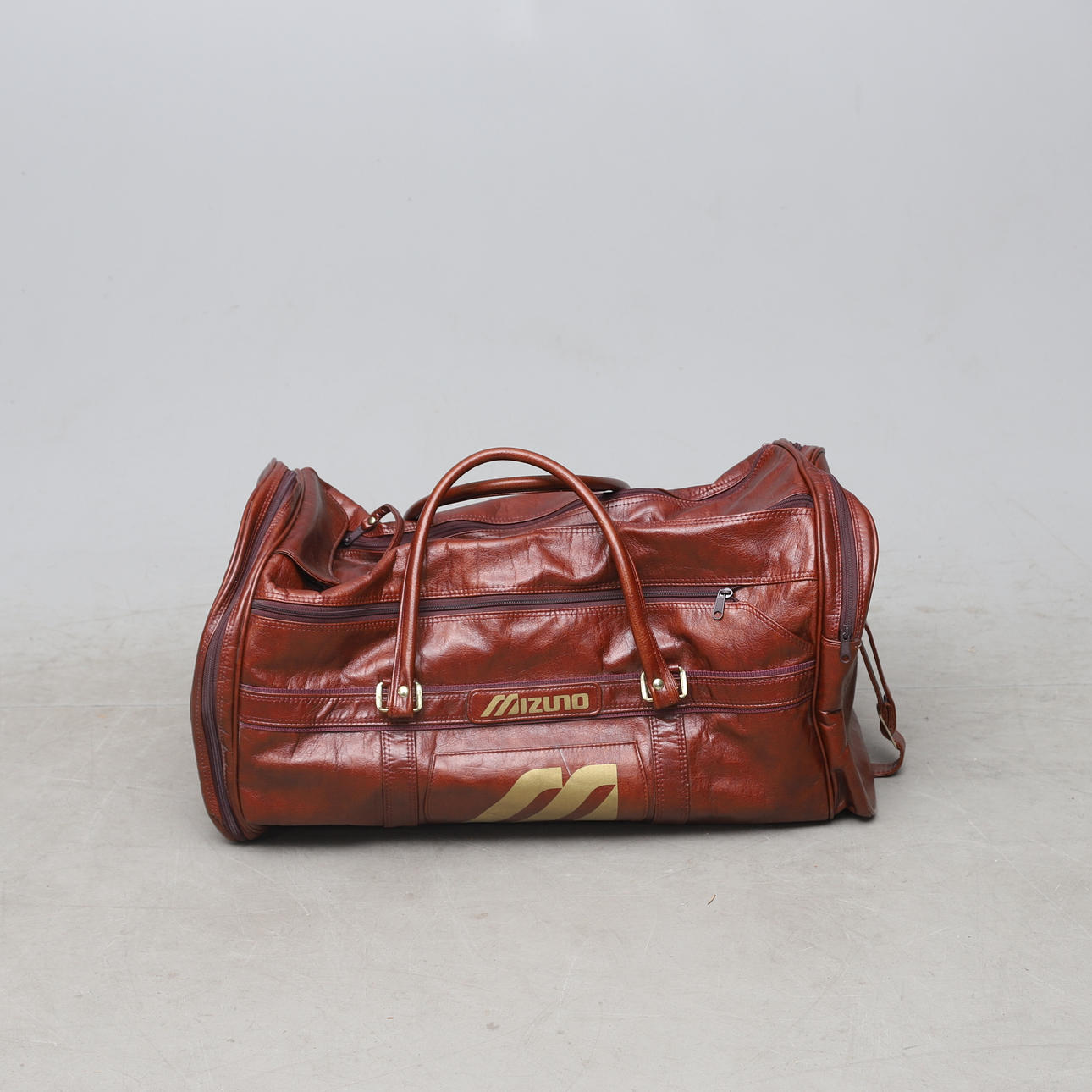 A Mizuno sports bag, 20th century. Vintage & Designer Fashion