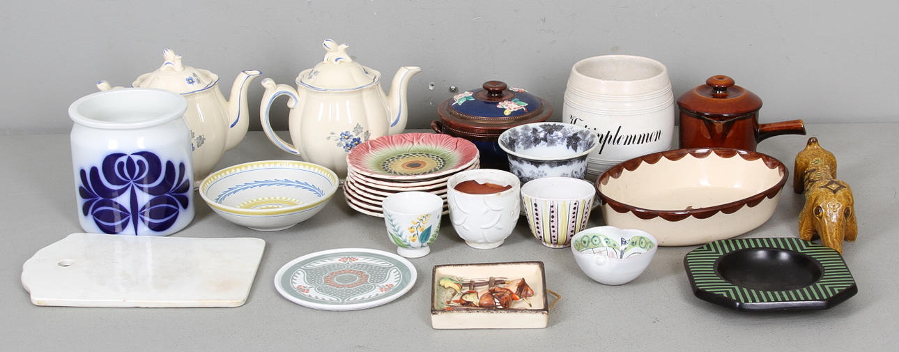 KERAMIK, bl.a. Rörstrand, Gefle, 1900-tal.