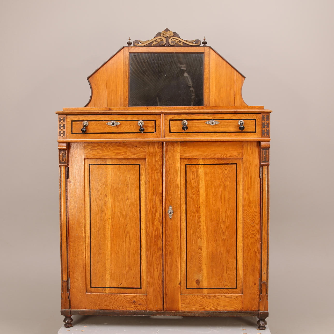 SPEGELBYRÅ, ek, pardörrar + parlådor, sent 1800-tal.