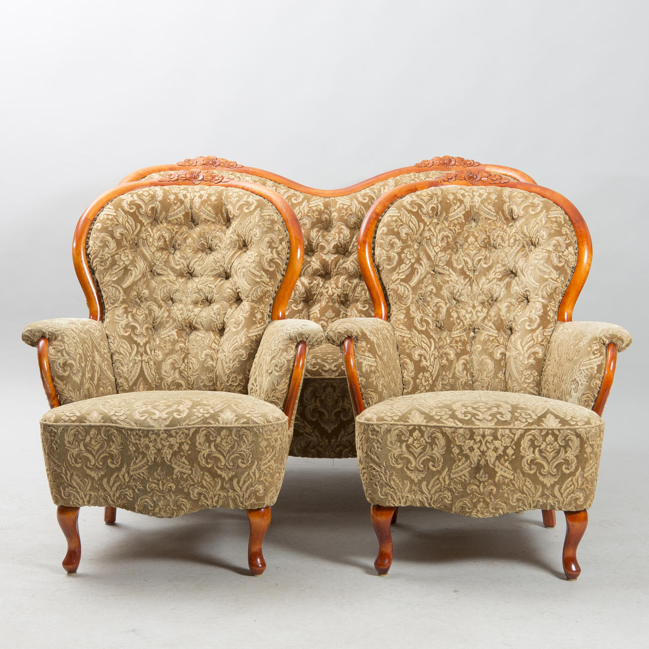 SOFFGRUPP, skulpterad plysch, rokokostil.