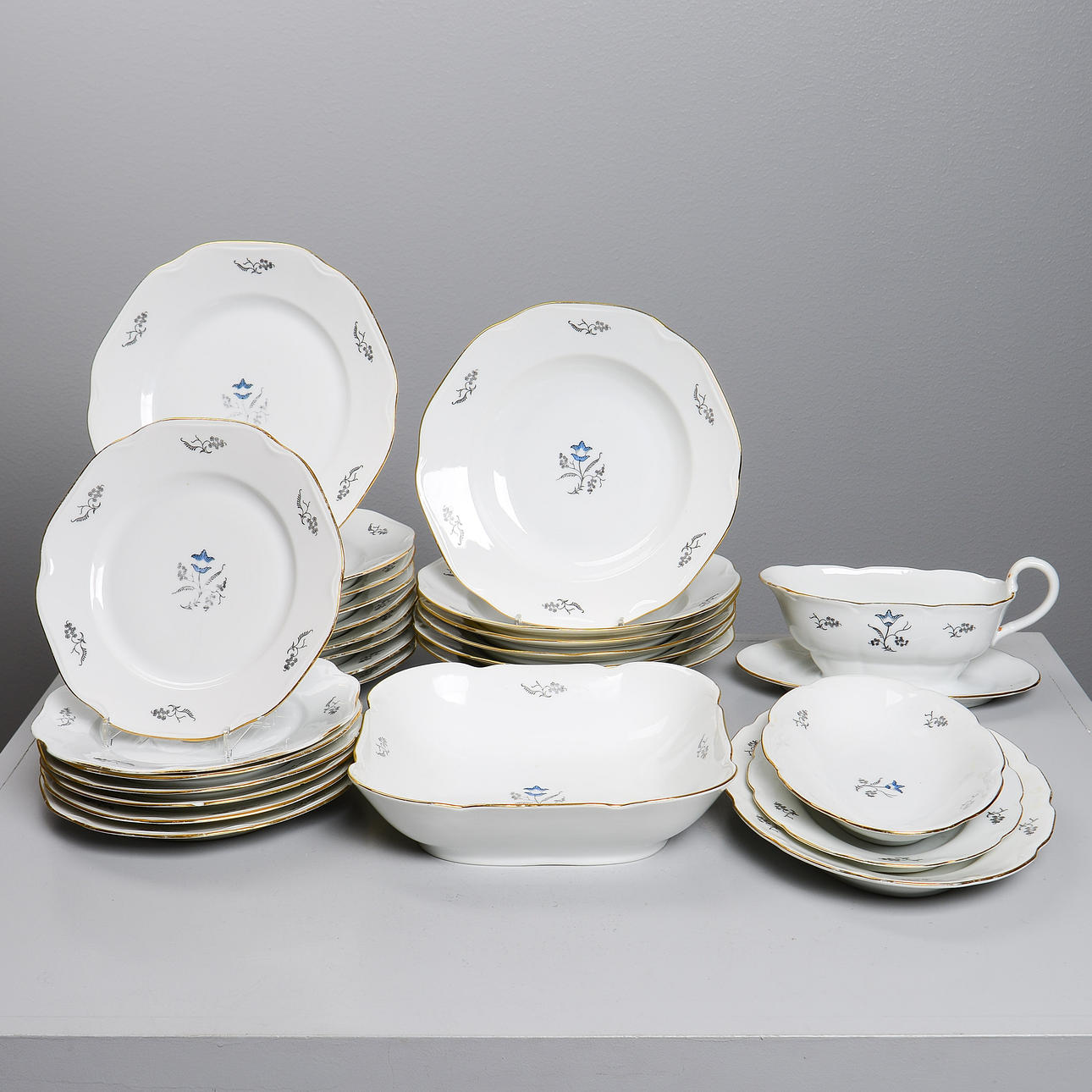 SERVISDELAR, Lidköping, 1930/40-tal (27 delar).