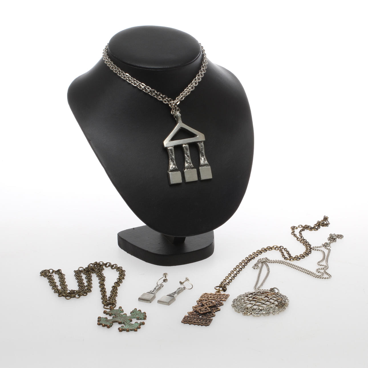 SMYCKEN, 5 delar, delvis brons, 1900-tal.