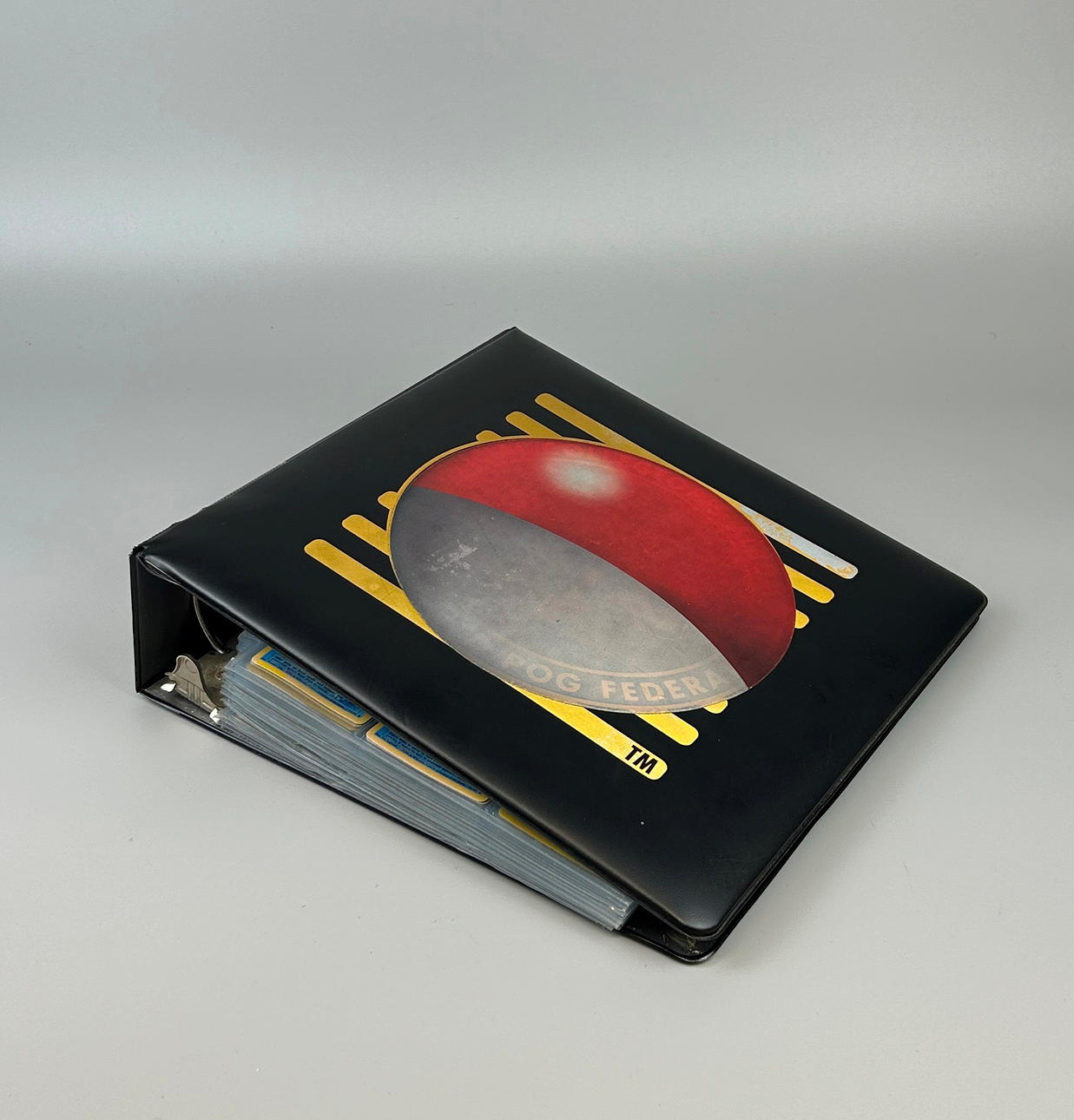 POKEMON CARD ALBUM. Collectables - Collectible trading cards - Auctionet