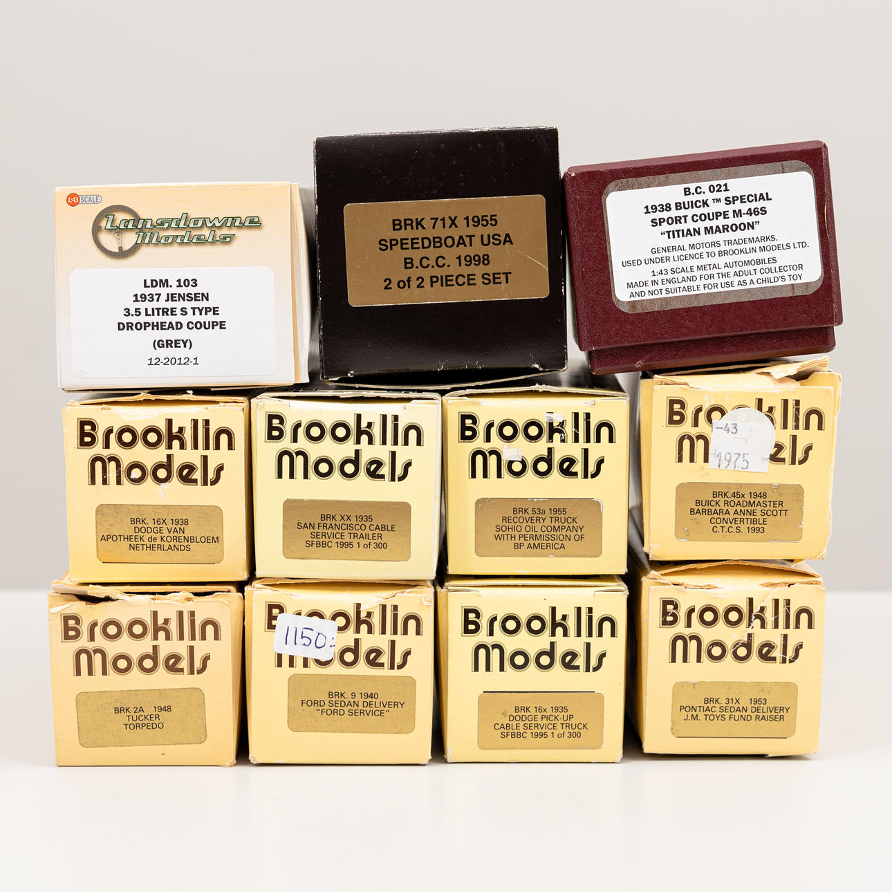 BROOKLIN 11 pieces, original packaged.