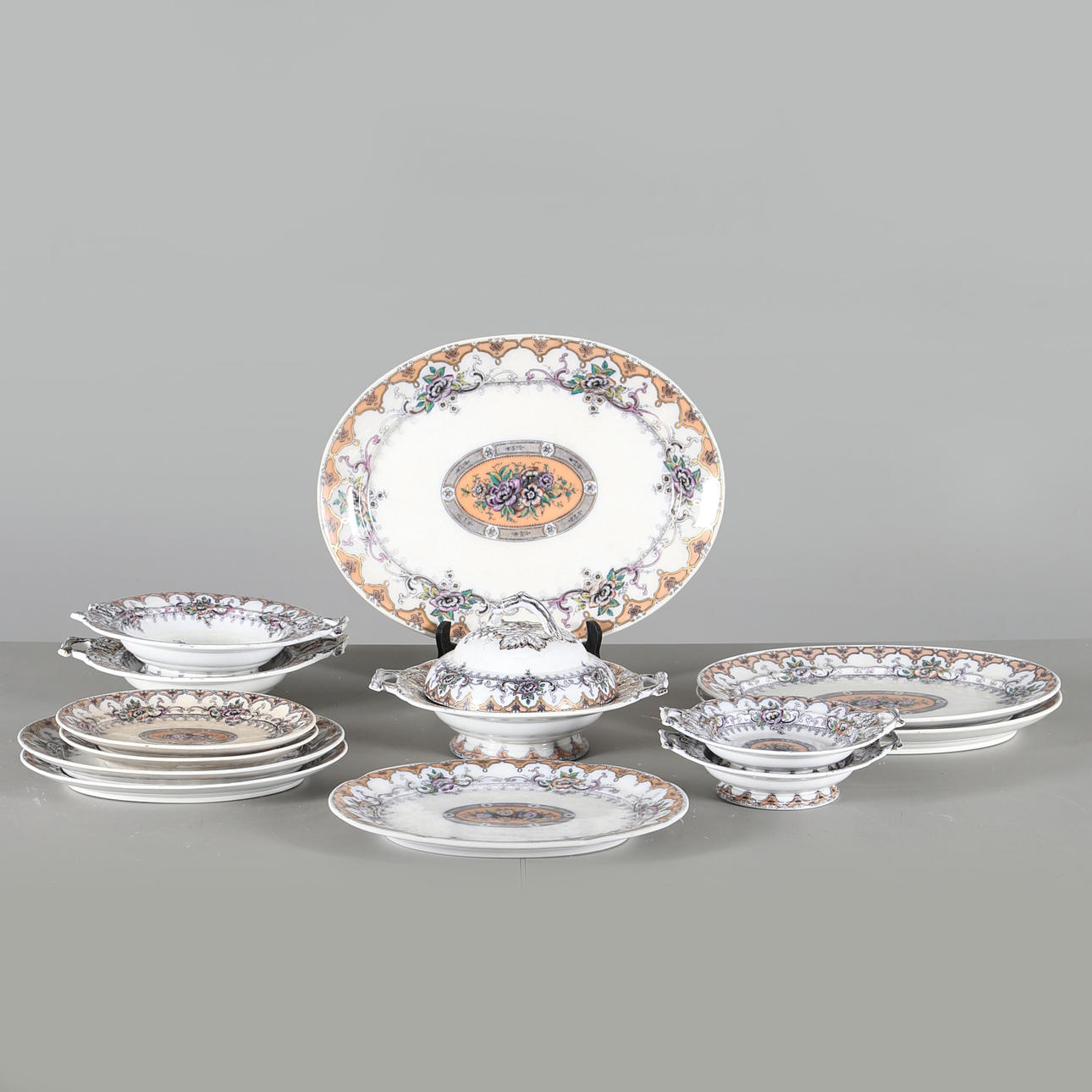 MATSSERVIS 104 delar i flingods, Rörstrand "Parisienne" sent 1800-tal.