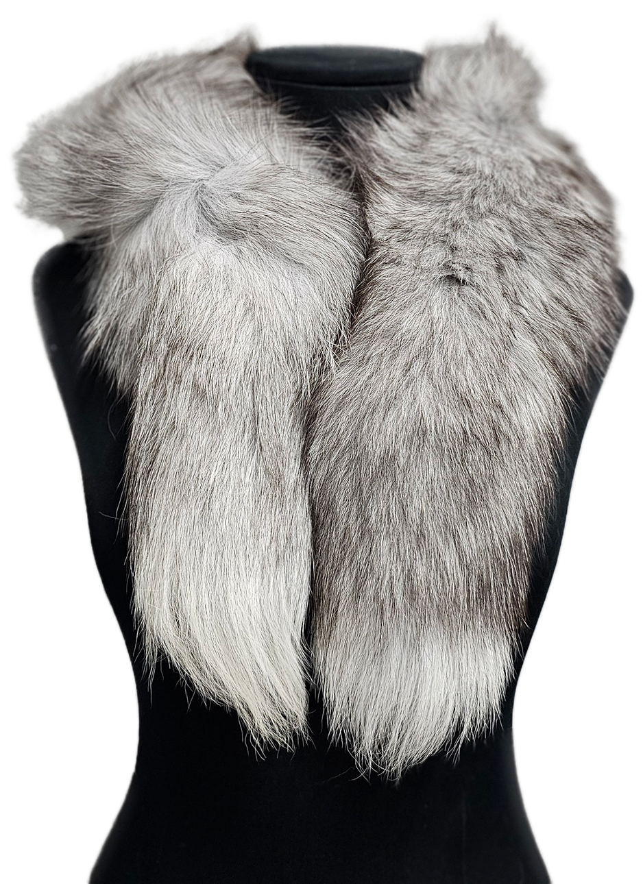 CUELLO DE ZORRO GRIS ARGENTÉ.