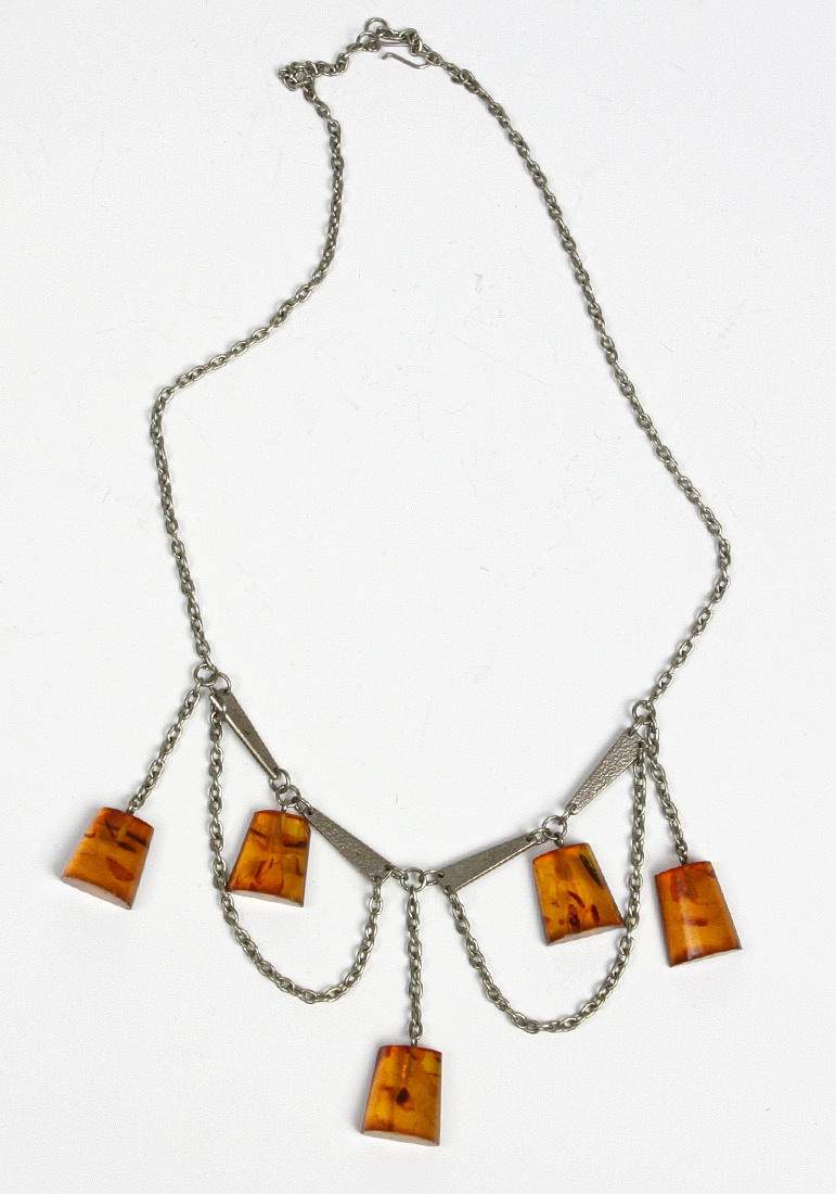 AMBER halsband, art deco, omkring 1930.