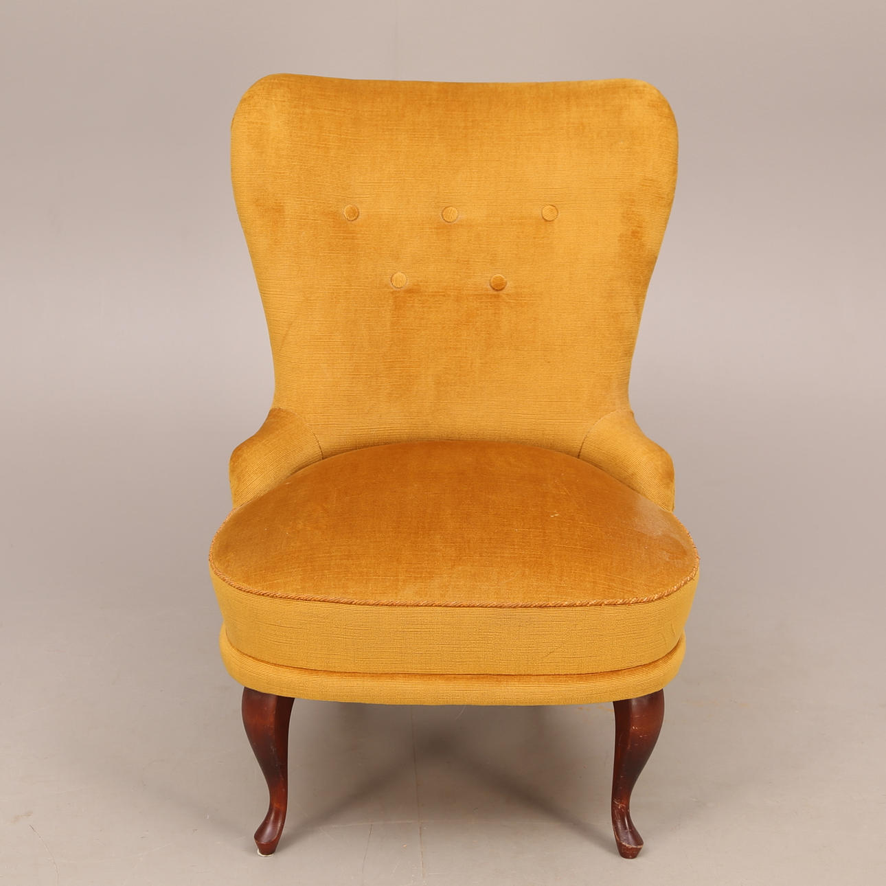 EMMASTOL, senapsgul sammet, 1900-tal.