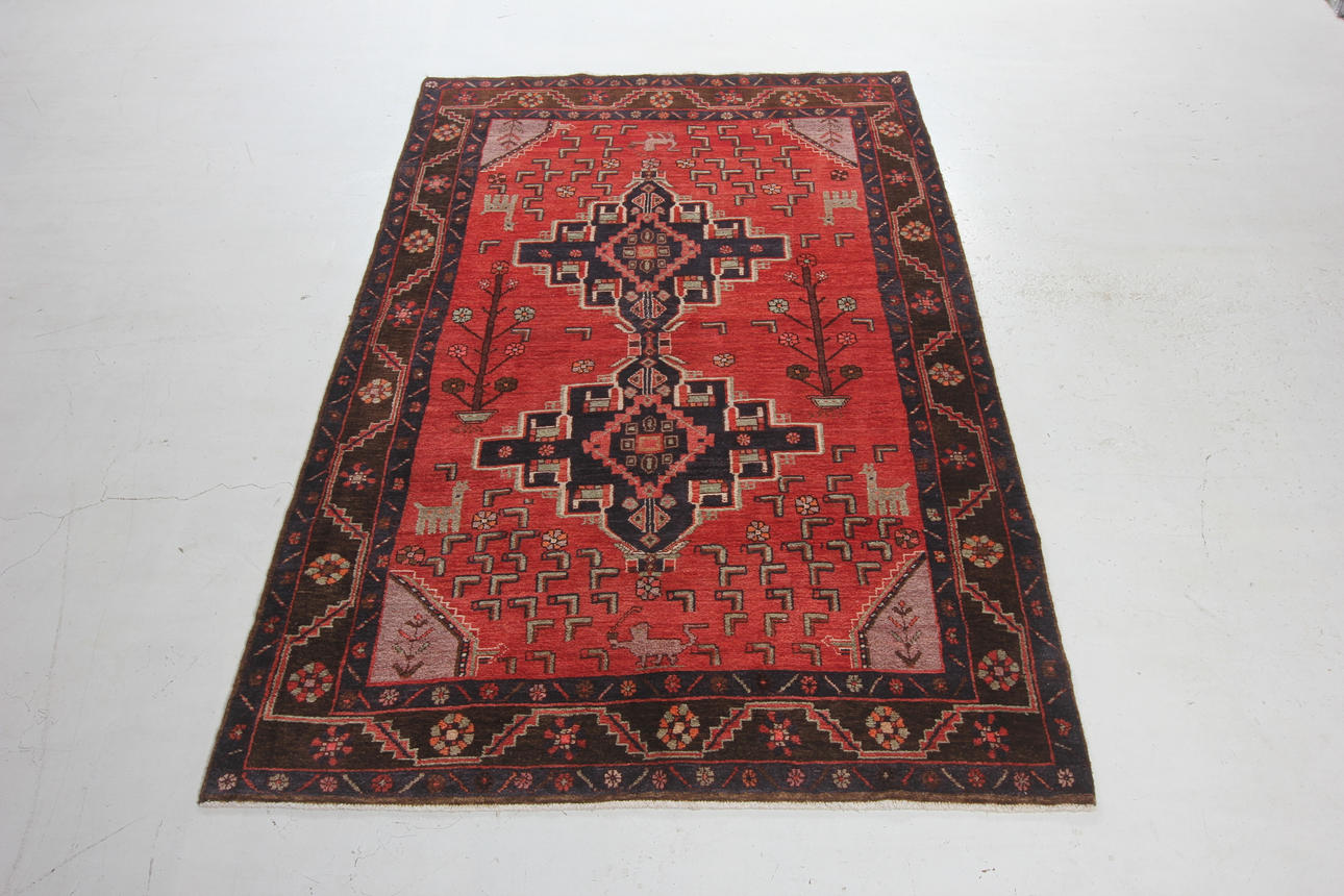 A CARPET, Persian Koliaei, 266 x 169 cm.