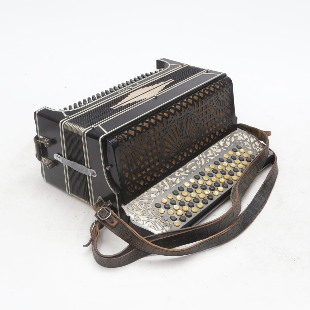 ACCORDION, Excellent, in original case.