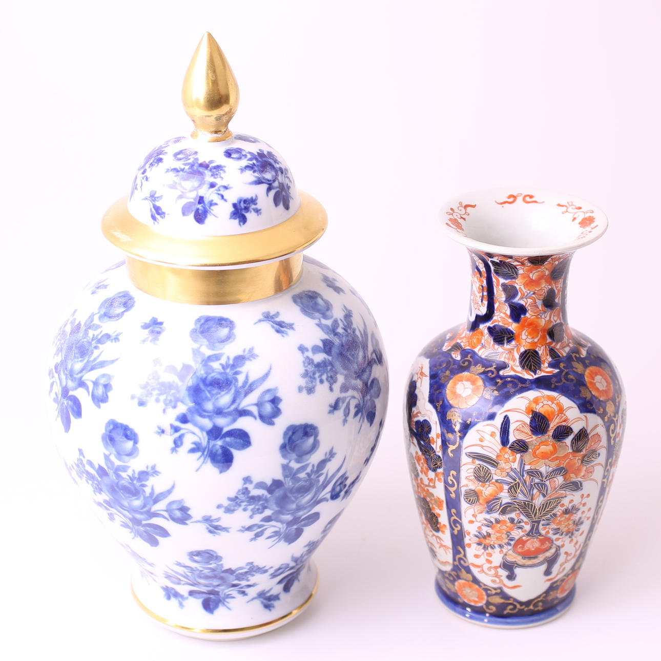 LOCKURNA, porslin, 1900-tal + VAS, porslin, 18-/1900-tal.