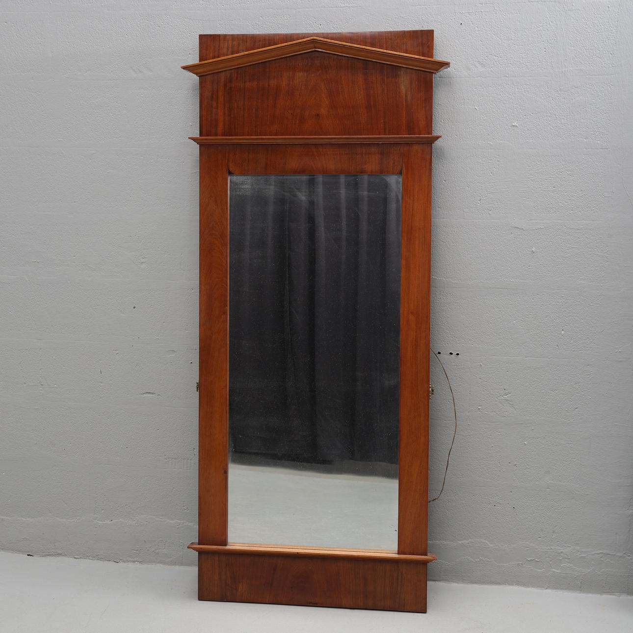 MIRROR. Karl-Johan style.