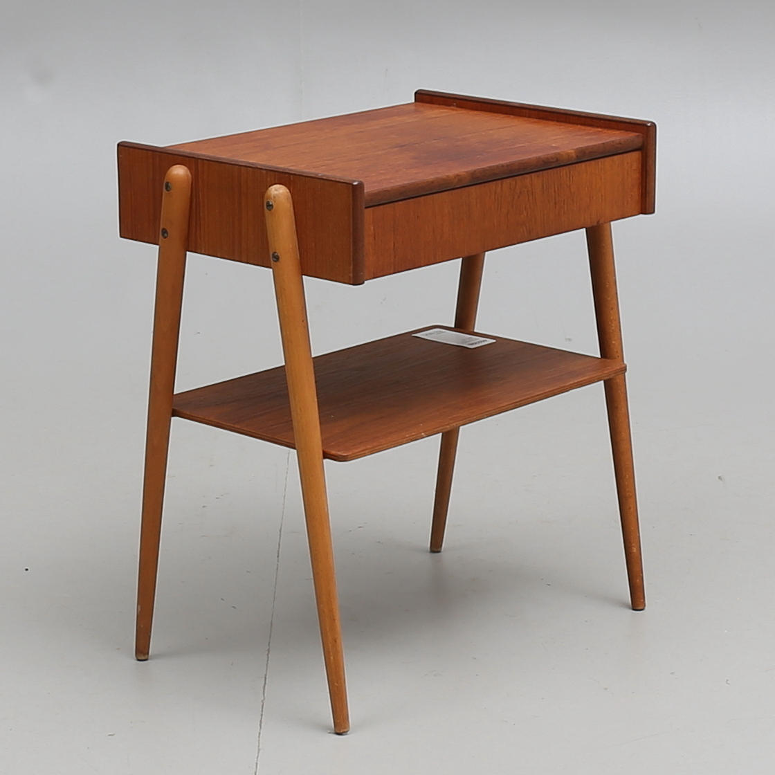 NATTDUKSBORD, teak, 1900-talets mitt.