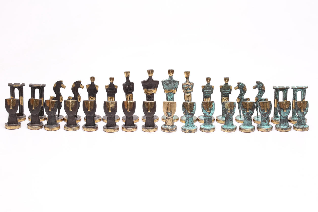 CHESS/GAME PIECES, 32pcs, complete set, bronze patinated metal ...