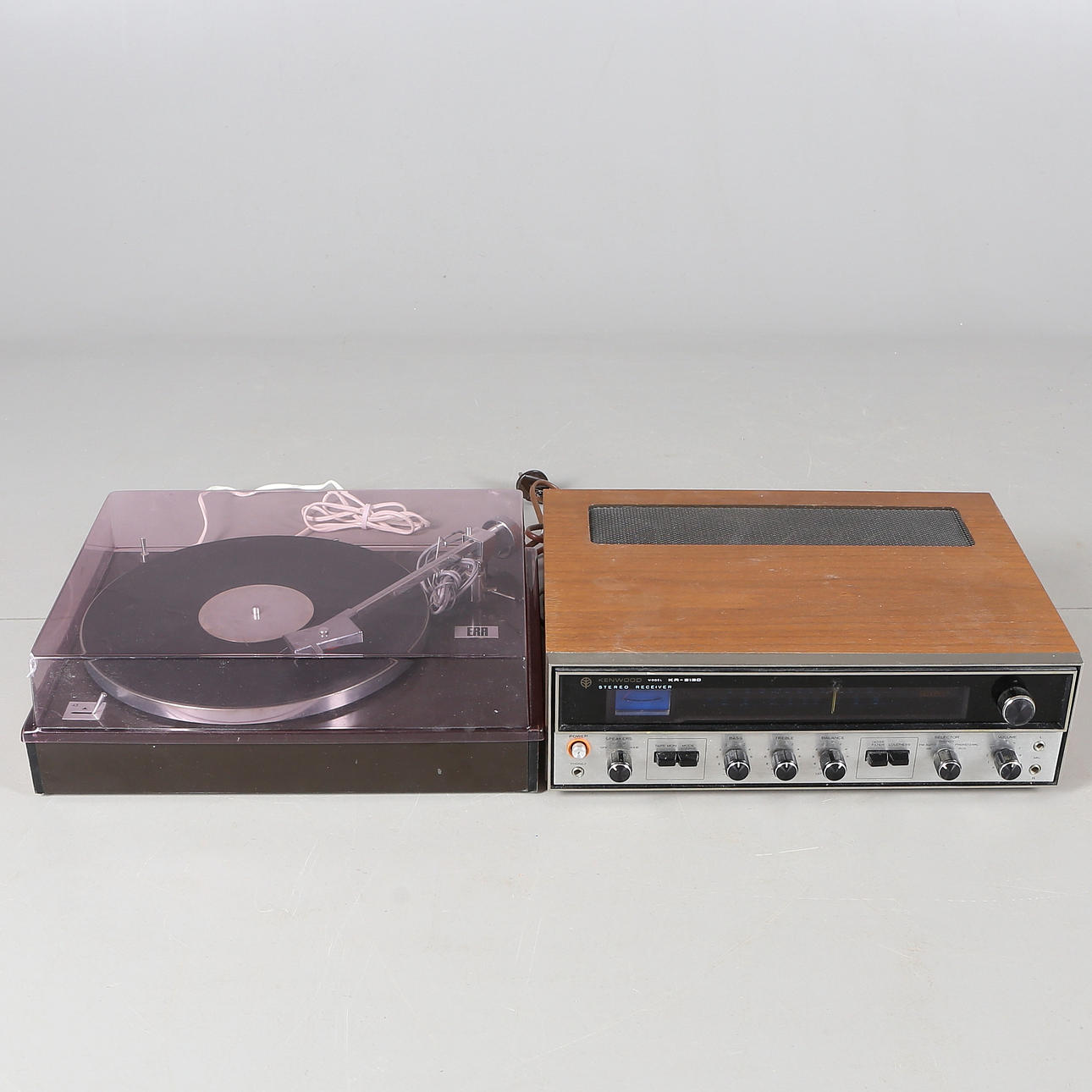 SKIVSPELARE samt STEREOMOTTAGARE, ERA samt Kenwood, 1900-talets andra hälft.