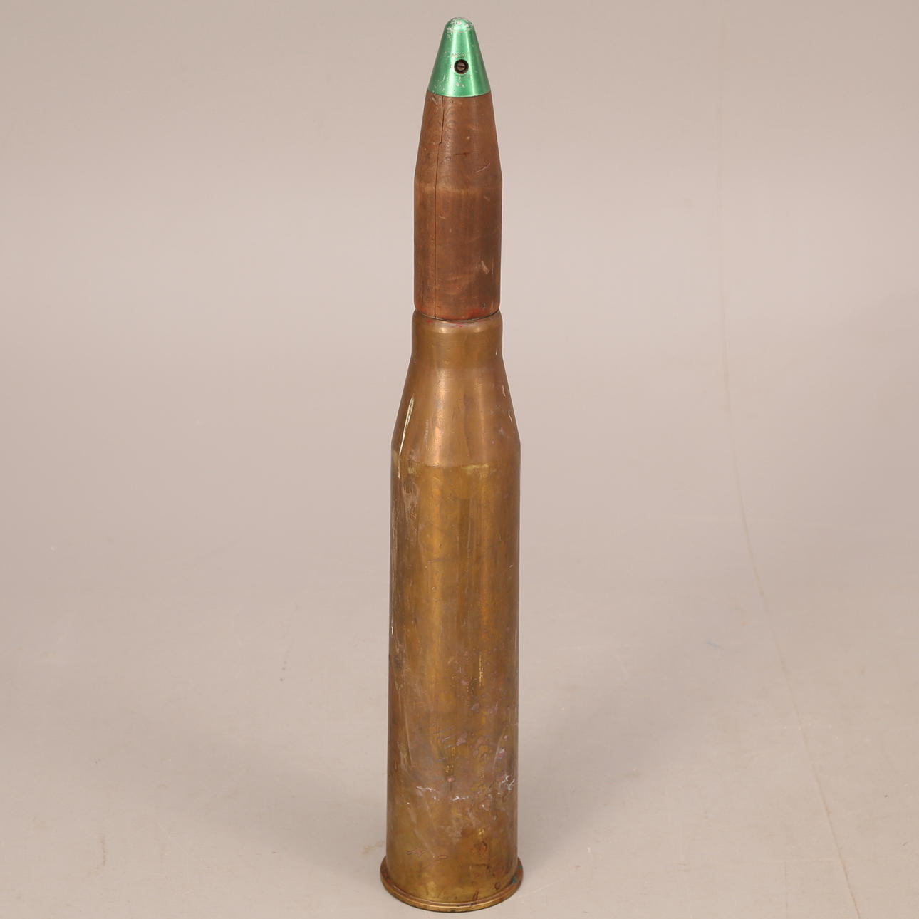 PATRONHYLSA, mässing, märkt "LOT 45 / RL", 1900-tal.