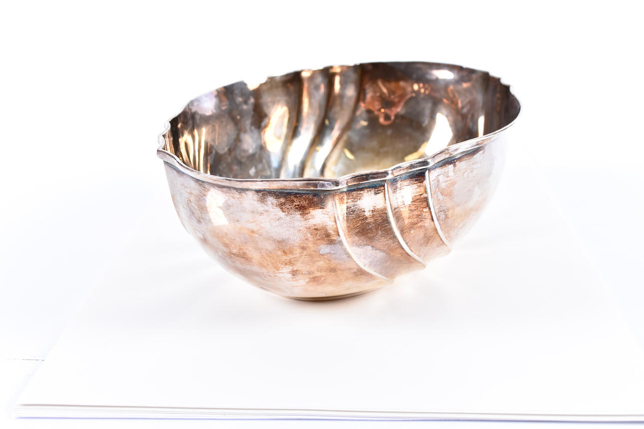 Bowl, 800/1000 silver.