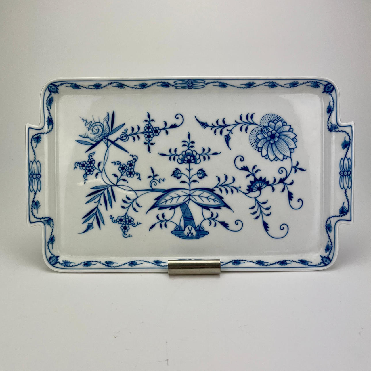 An onion pattern porcelain tray, Meissen, Germany.