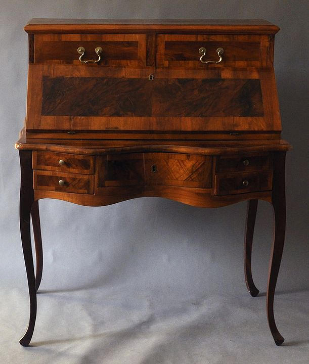 KVINNORS SEKRETERARE mitten av 18th century.