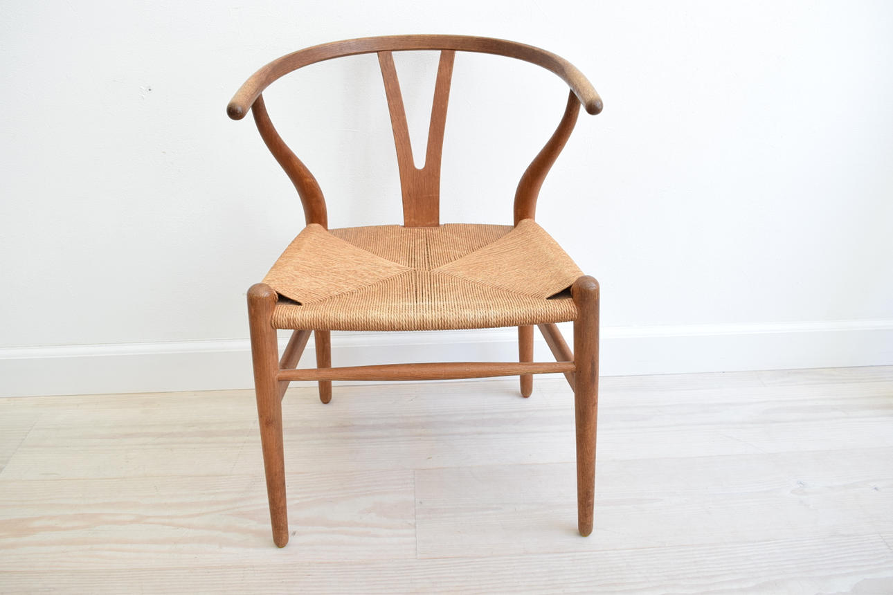 HANS J. WEGNER. Y Stol i ek, 1900-tal.