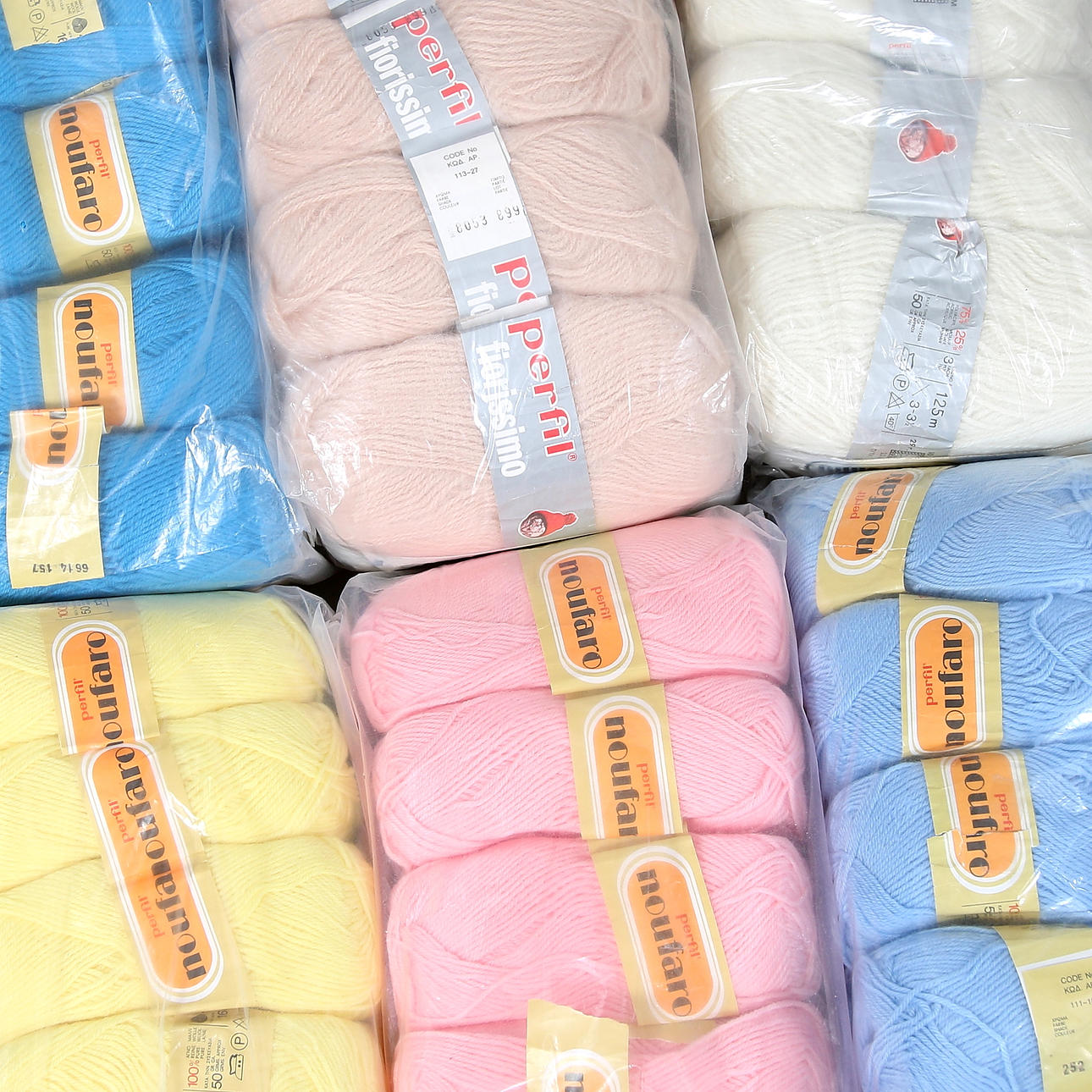 PARTI GARN, 290 st nystan, 100% ull och 75%-25%, akryl/mohair, "Noufaro", Fiorissimo" och "Golf", Perfil, 1900-tal.