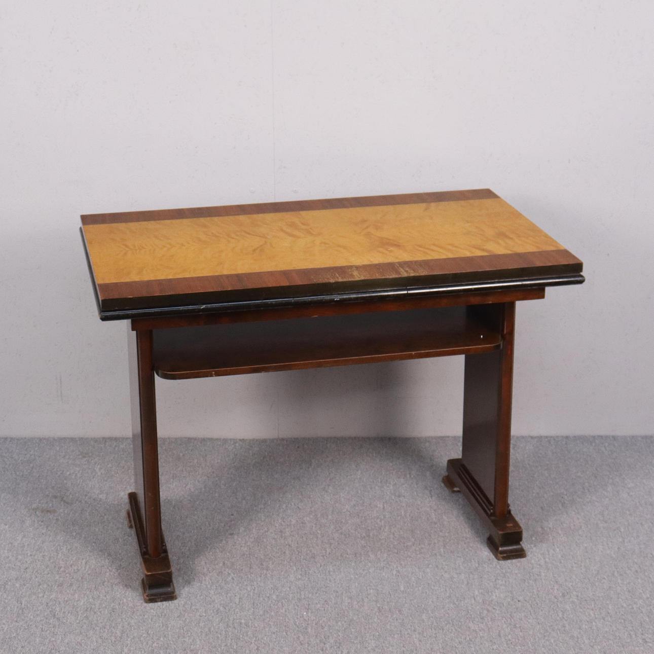 A Swedish Grace library table, 1920/30s.