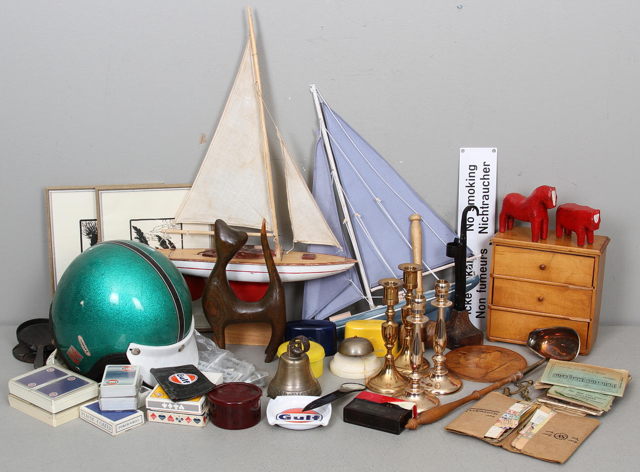 DIVERSE, bensina, modellbåt, mässingsljusstakar mm, 1900-tal.