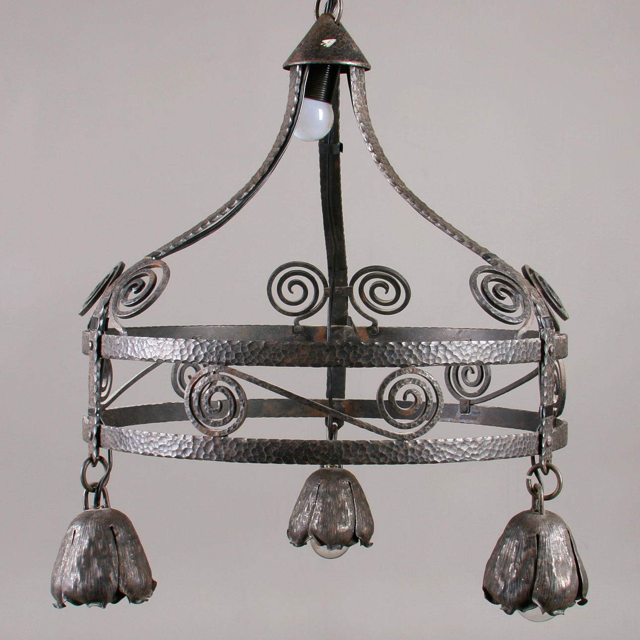 TAKARMATUR, jugend, smidesjärn, 1900-talets första hälft.