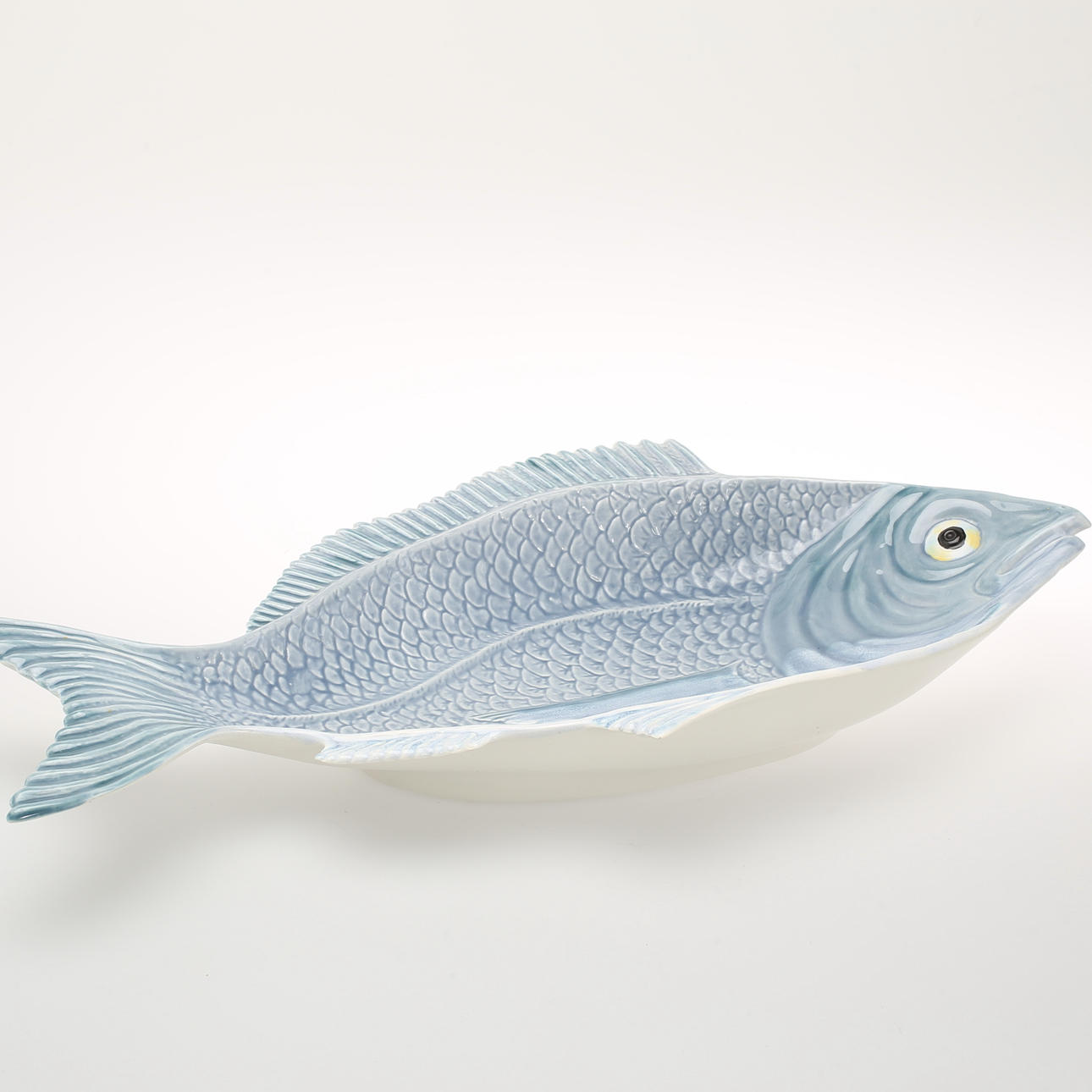 UPPLÄGGNINGSFAT, porslin, 1900-tal. Portugal.