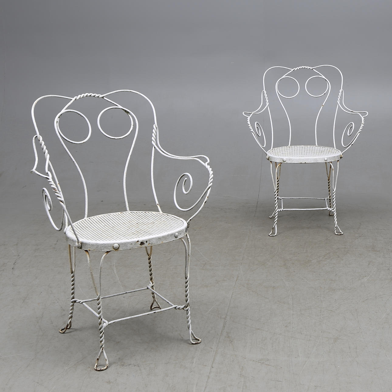 TRÄDGÅRDSSTOLAR, ett par, Grytgöl, 1900-talets första hälft.