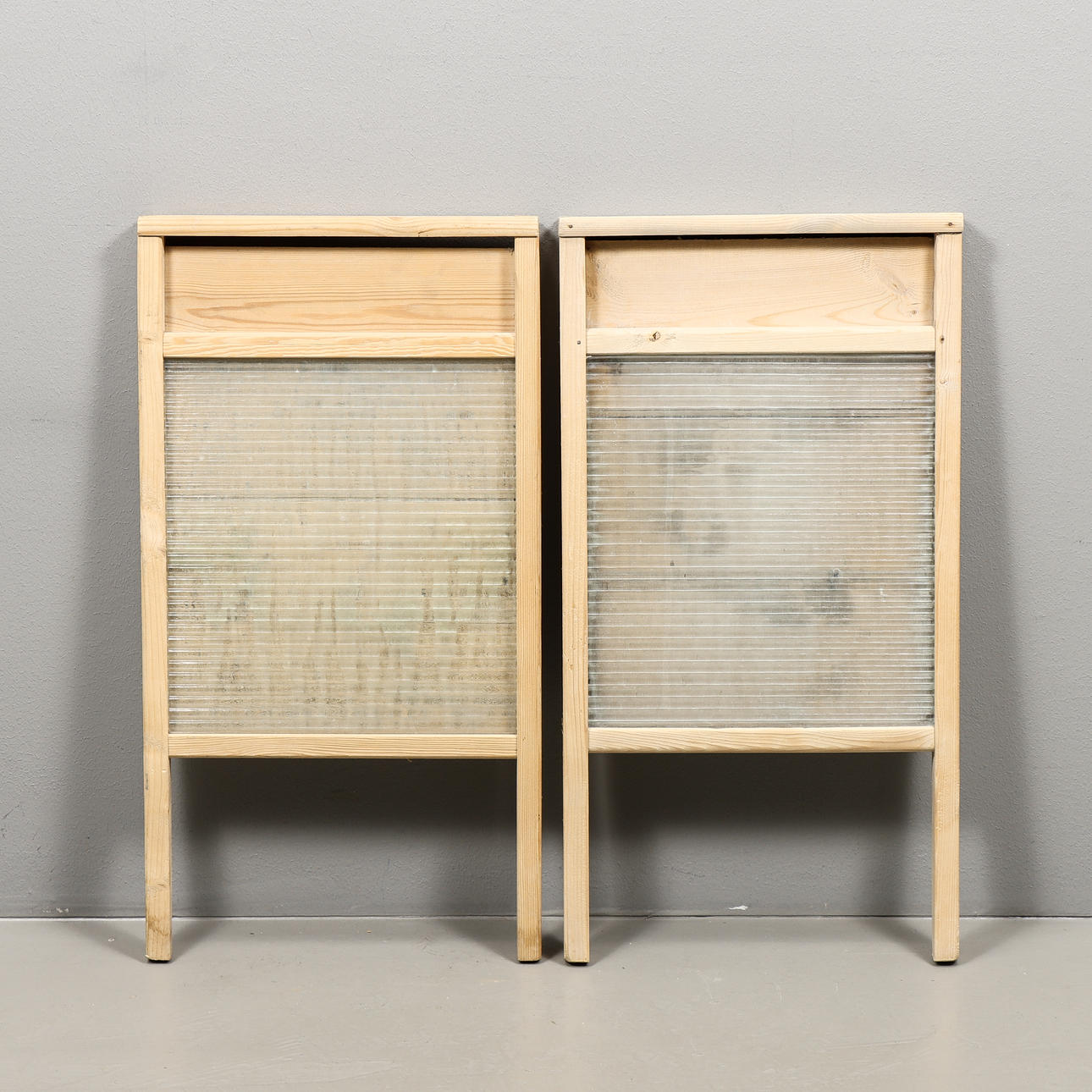 VASKEBRÆTTER 2 stk, glas og træ.