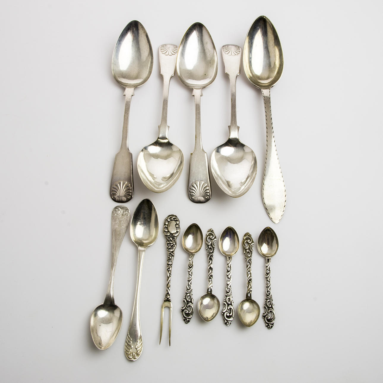 SILVERSKEDAR M.M., 13 delar, 1800/1900-tal.