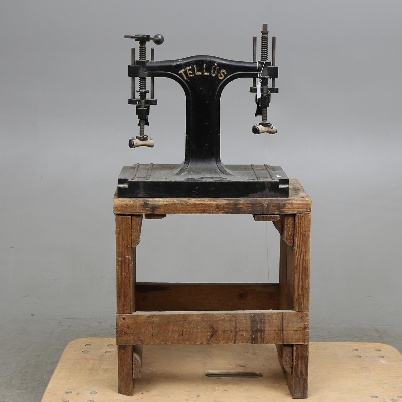 PRESS, för skomakeri, Tellus, omkring 1900-talets mitt.