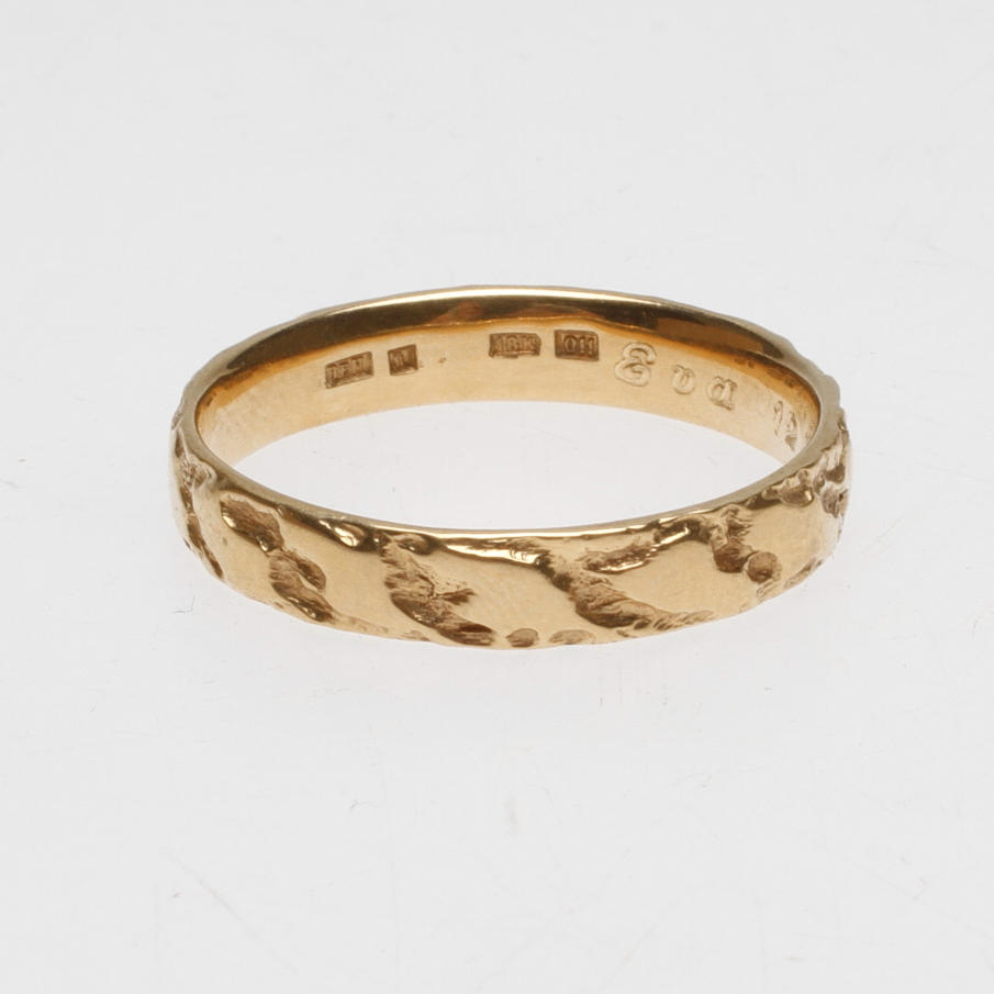 RING, 18k guld, vikt ca 6 gr.