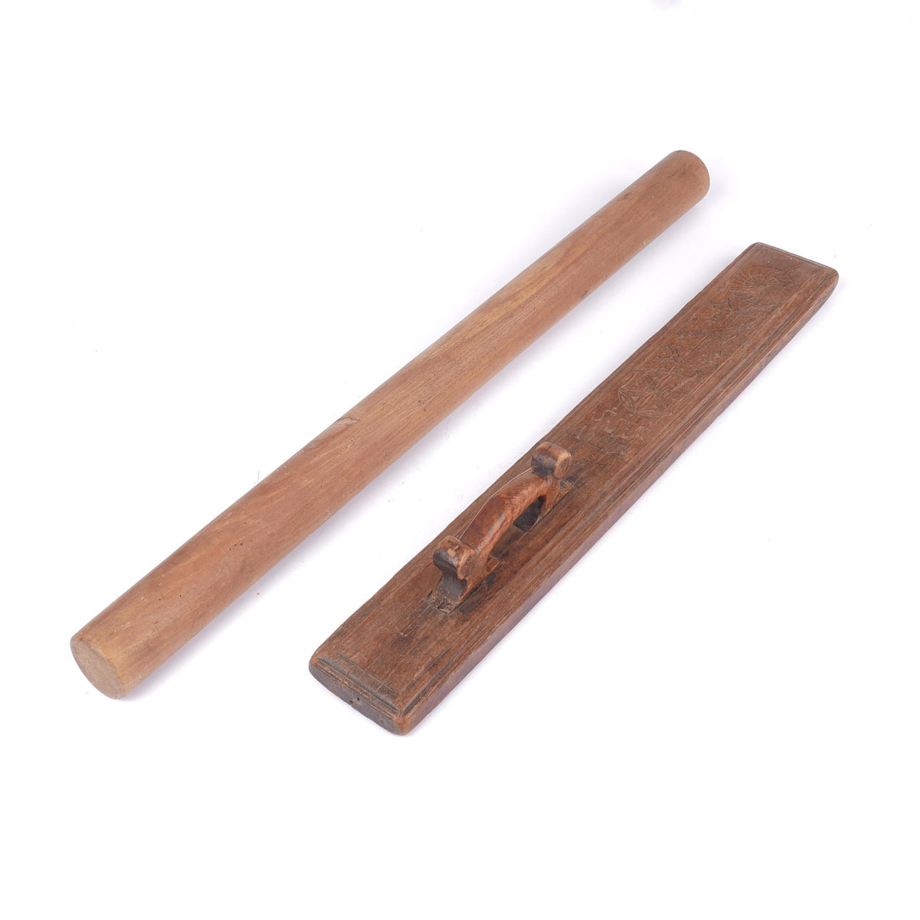 MANGEL BOARD AND ROLLER, wood, 1736.