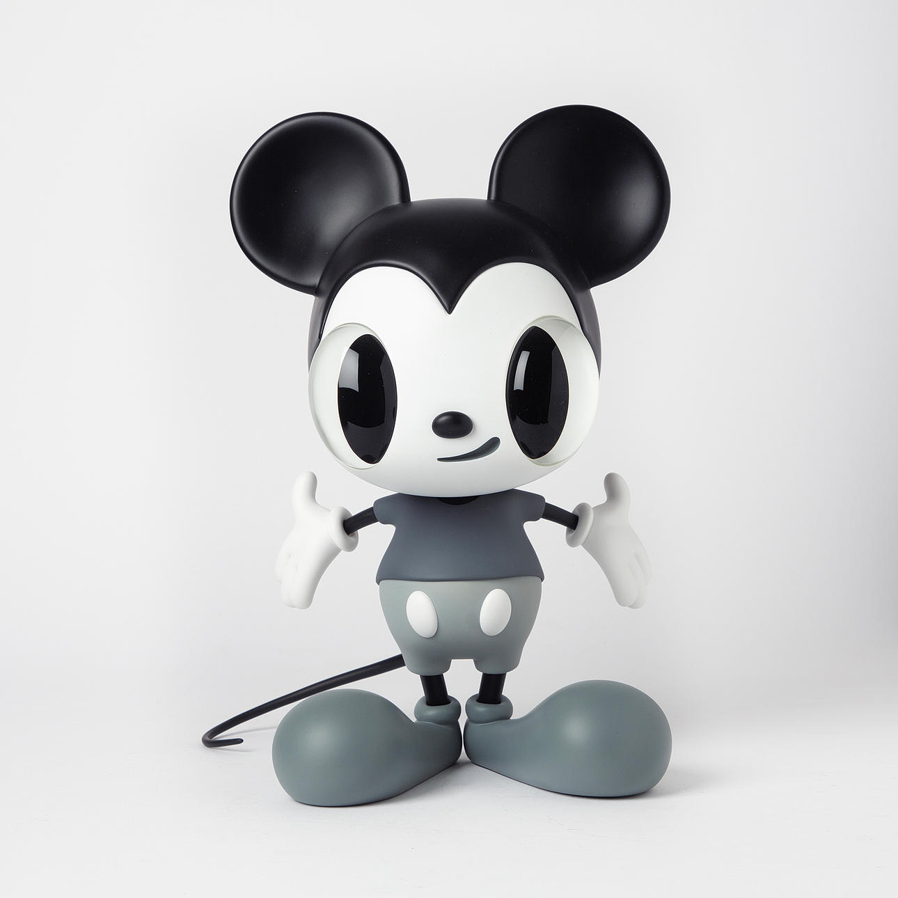 JAVIER CALLEJA. “Little Grey Mickey”.