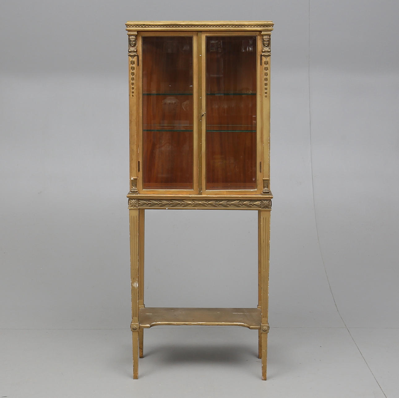 VITRINSKÅP, empirestil, 1900-talets första del.