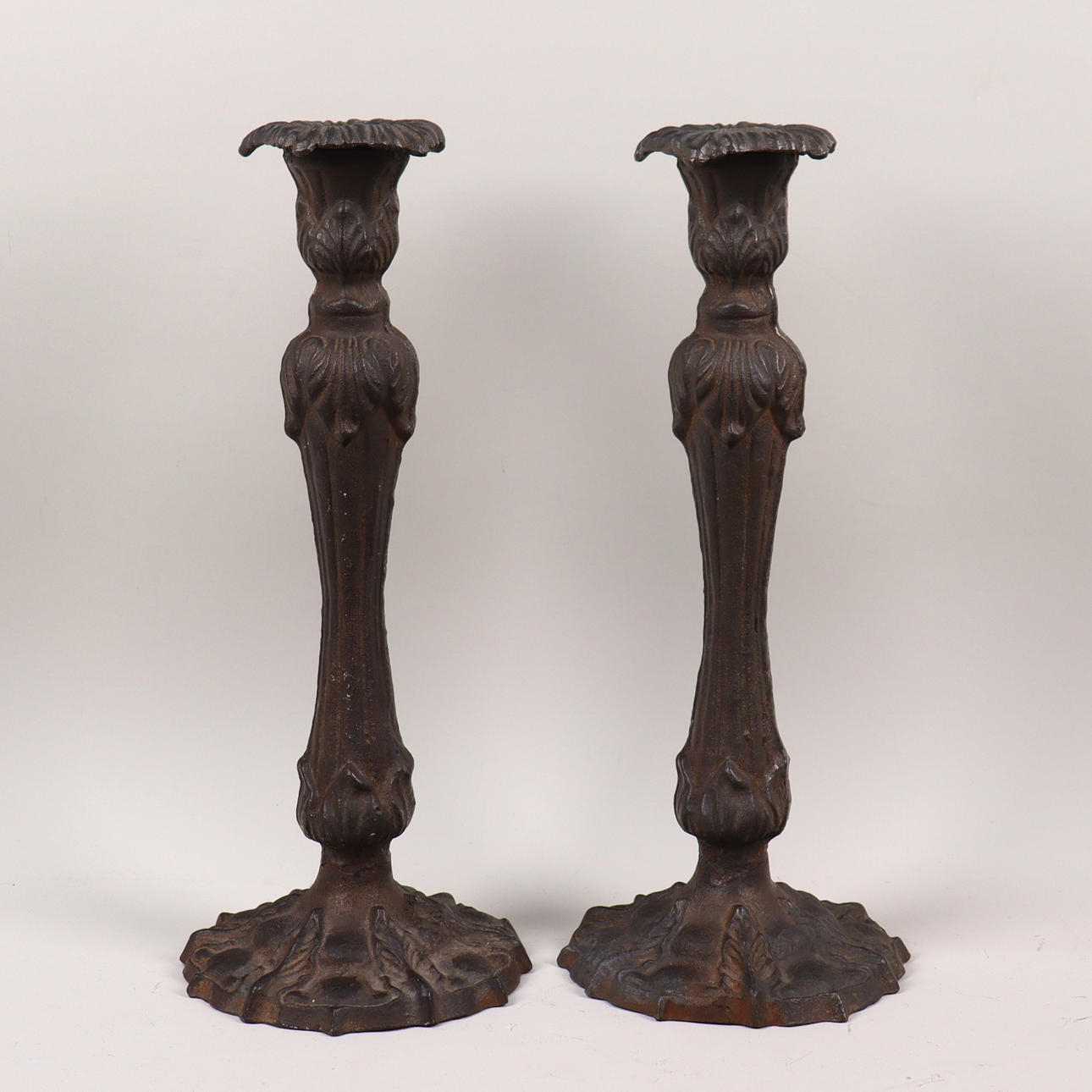 LYSESTAGER, støbejern, moderne, 1 par.