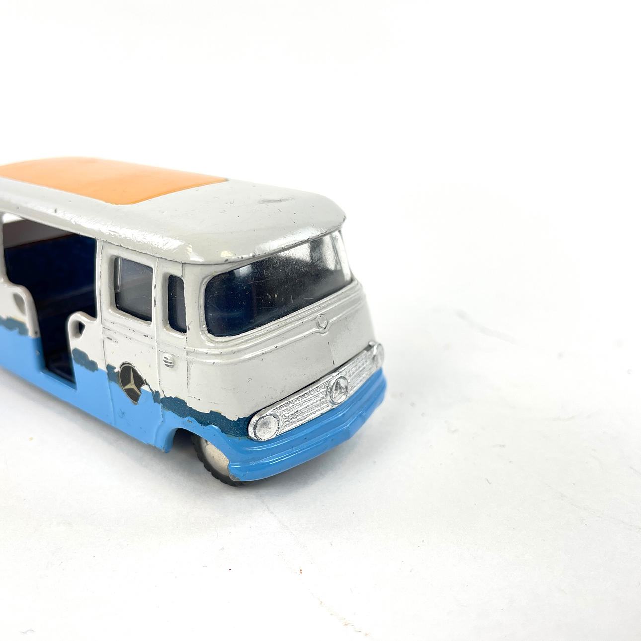 TEKNO No.852 EXPO 1958 MERCEDESBENZ バス Mercedes Minibus voor Expo 58 Brussel (1958) - Tekno - LastDodo