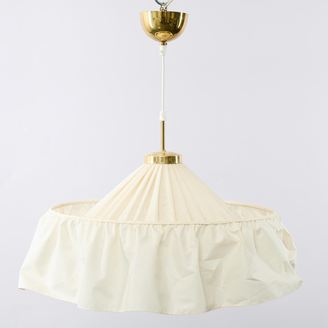 JOSEF FRANK. Loftslampe, model 2560.