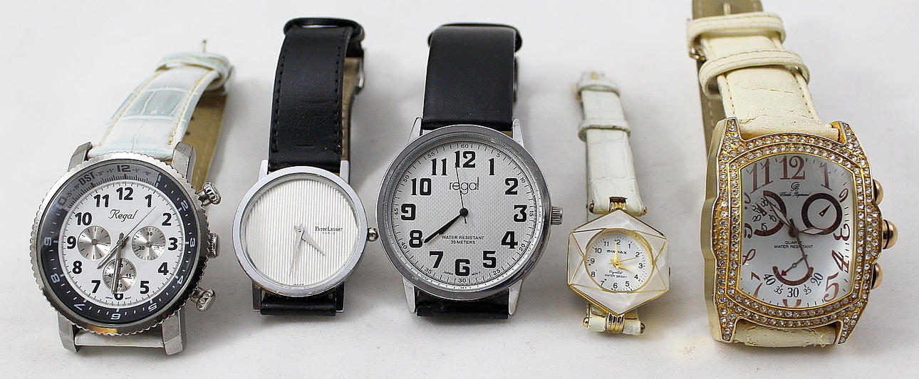 UR, 5 stk, 3 stk modeure, 2 stk quartz.