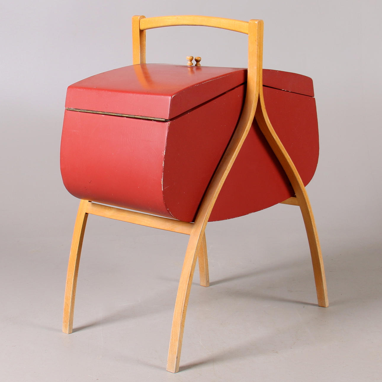 SYSKRIN, samt sytillbehör, 1900-talets mitt.