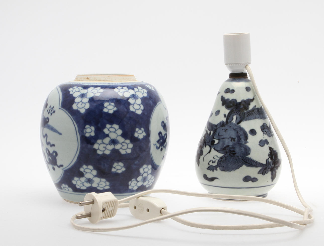 BOJAN SAMT BORDSLAMPA, Kina 1800-tal.