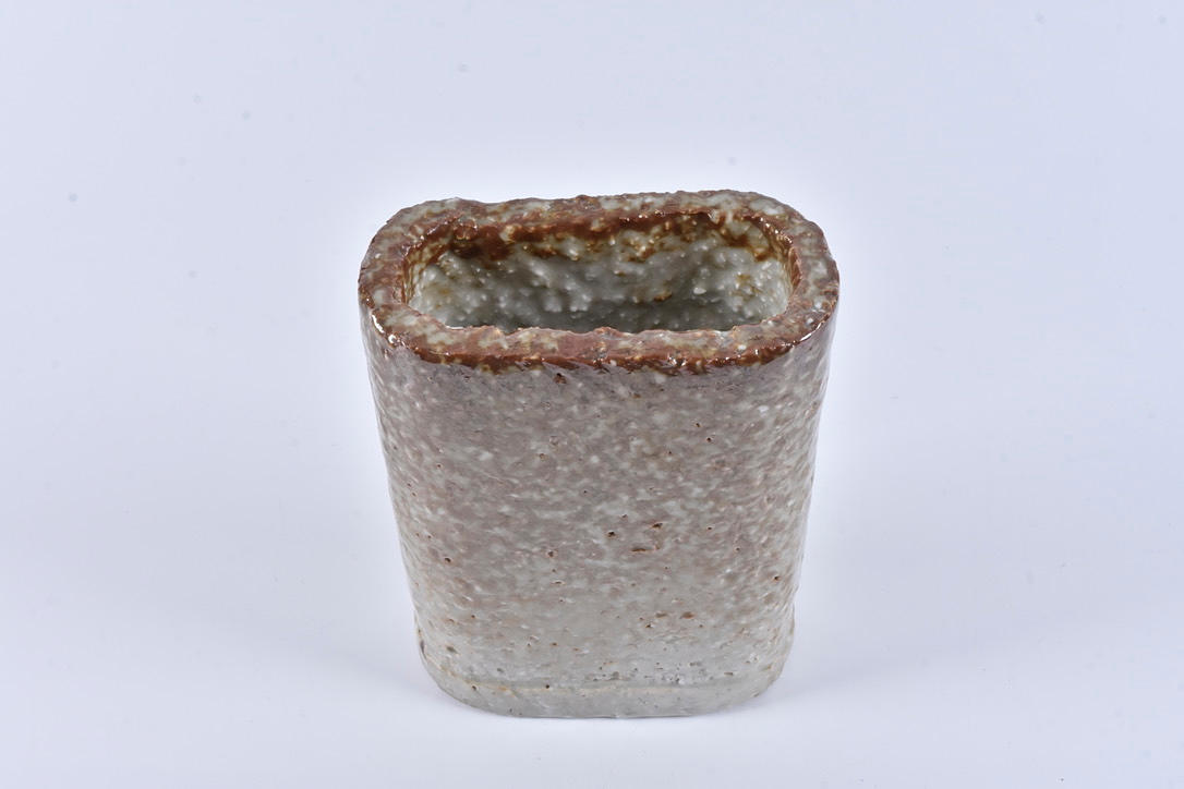 GUNNAR NYLUND. Vase, Chamotte, Rørstrand.