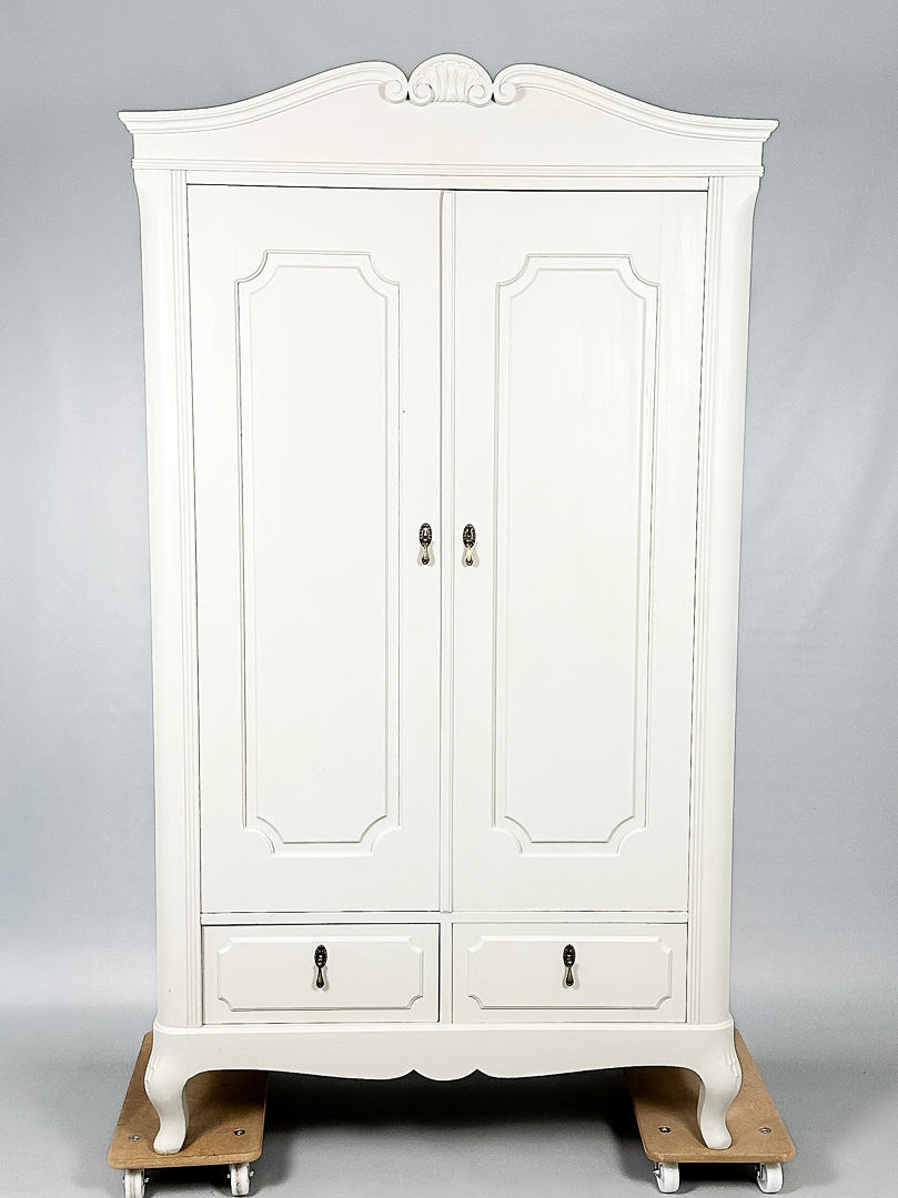 A Steneby Hemslöjd dining cabinet, 20th century.