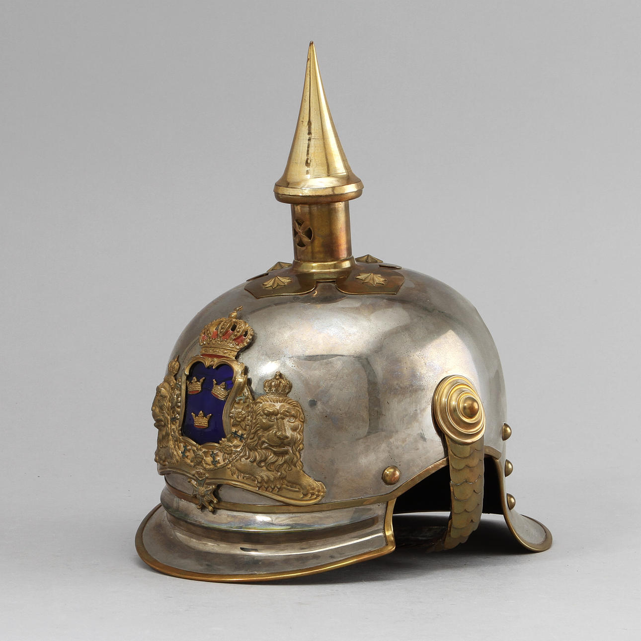 HJÄLM, modell 1879-1900, för officer vid Livgardet till häst.