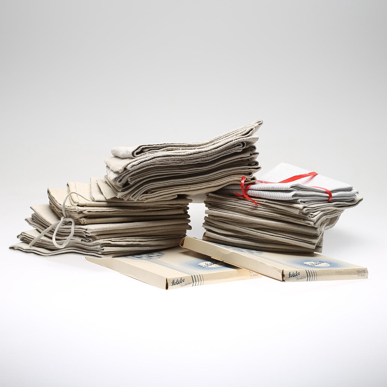 HANDUKAR/SERVETTER, 48 st, lin, 1900-tal.