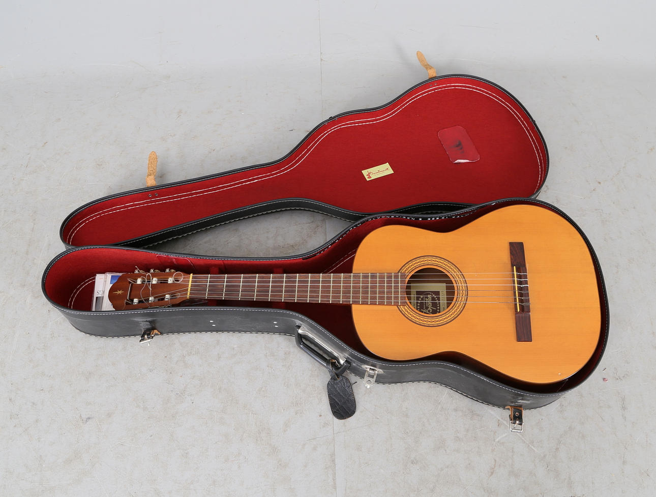 GITARR, Bjärton, 1900-tal.