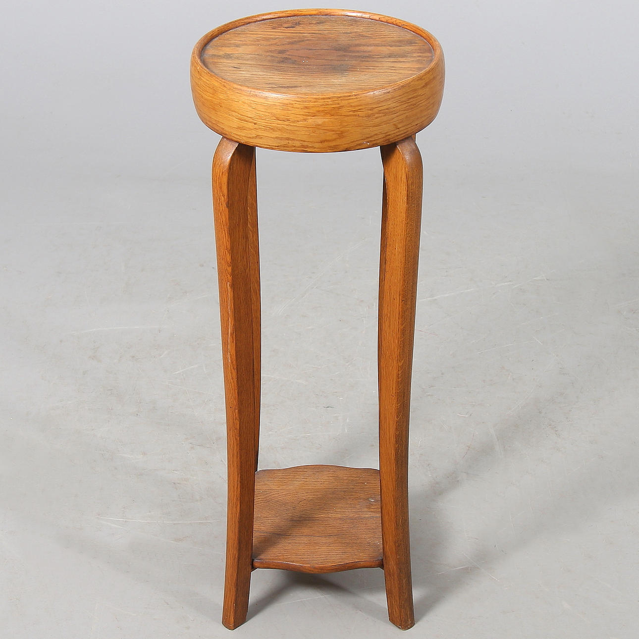 PIEDESTAL, ek, jugend, omkring sekelskiftet 18/1900.