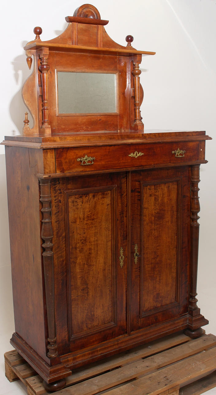 SPEGELSKÄNK, Nyrennässans, c:a 1900.